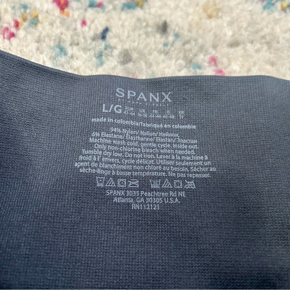 Spanx Look At Me Now Seamless Leggings in Blue Camo sz L - Picture 3 of 4